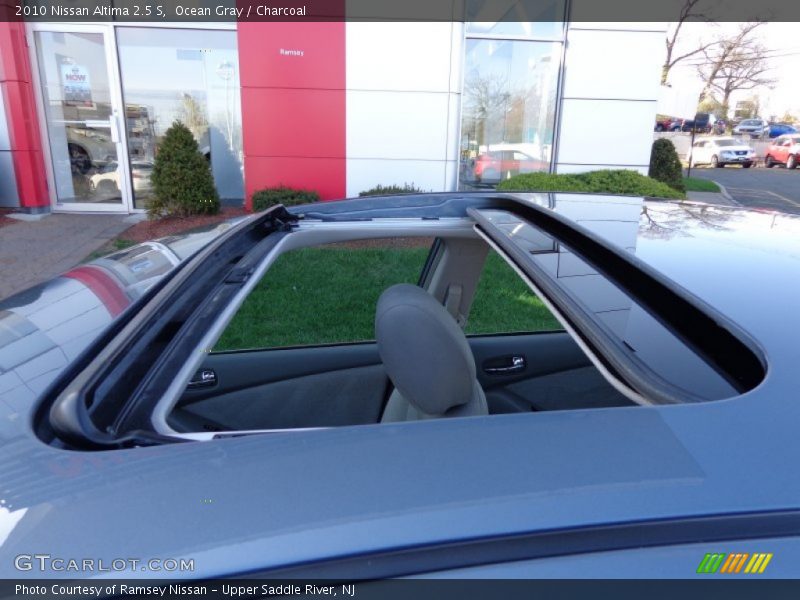 Ocean Gray / Charcoal 2010 Nissan Altima 2.5 S