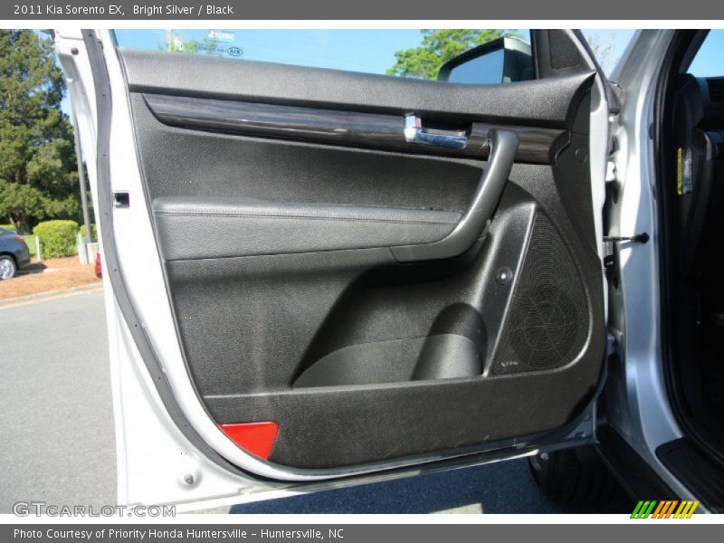 Bright Silver / Black 2011 Kia Sorento EX