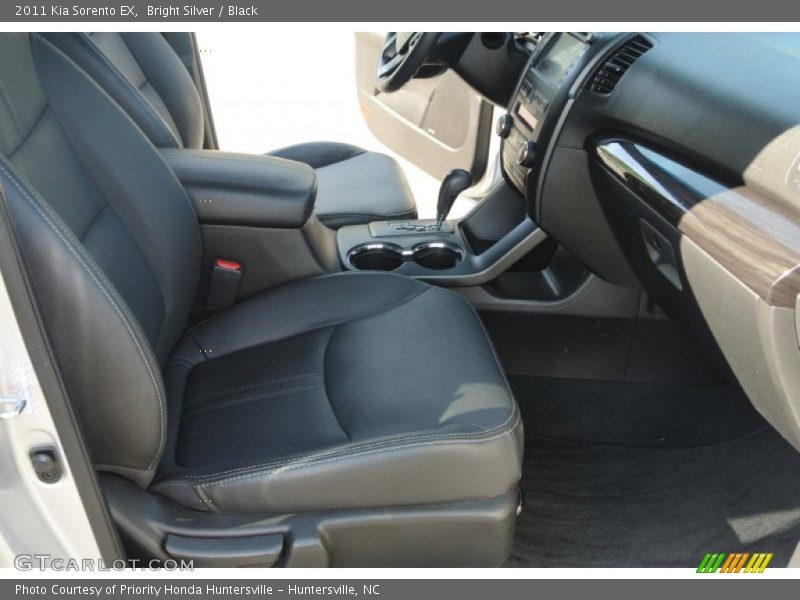Bright Silver / Black 2011 Kia Sorento EX