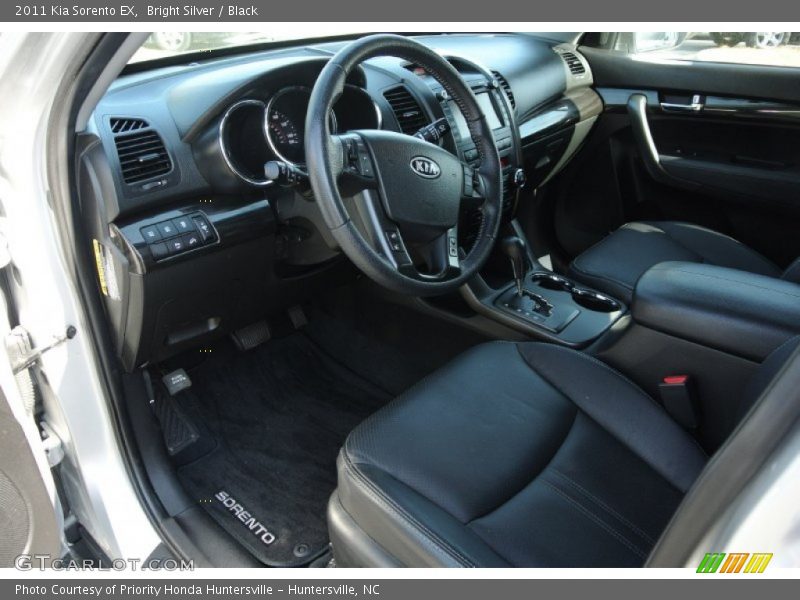 Black Interior - 2011 Sorento EX 
