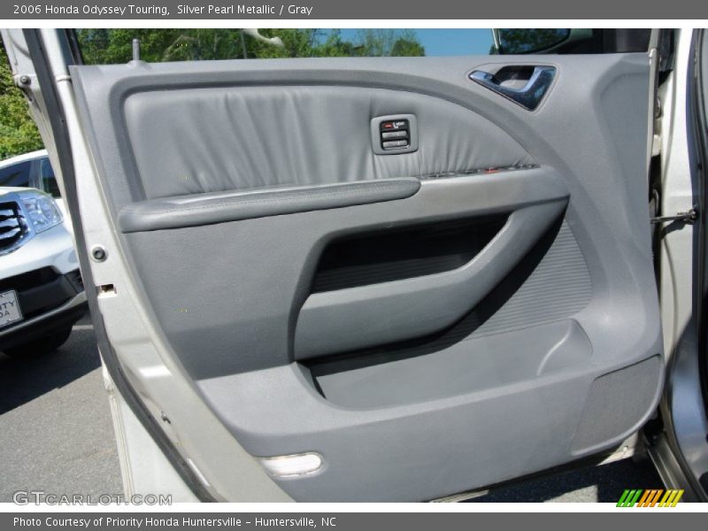 Silver Pearl Metallic / Gray 2006 Honda Odyssey Touring