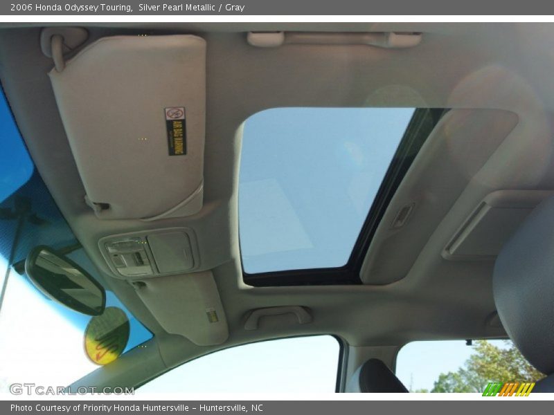 Silver Pearl Metallic / Gray 2006 Honda Odyssey Touring