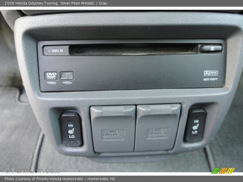 Silver Pearl Metallic / Gray 2006 Honda Odyssey Touring