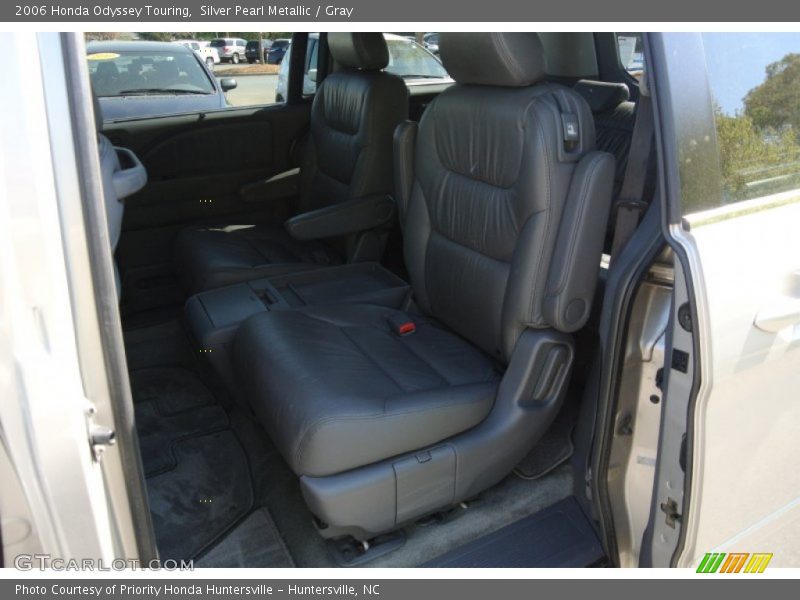 Silver Pearl Metallic / Gray 2006 Honda Odyssey Touring