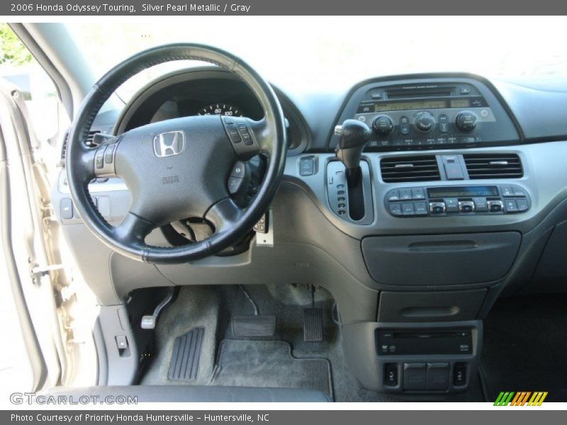 Silver Pearl Metallic / Gray 2006 Honda Odyssey Touring