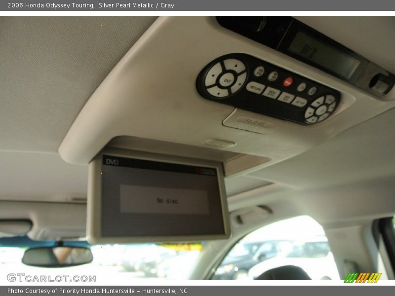 Silver Pearl Metallic / Gray 2006 Honda Odyssey Touring
