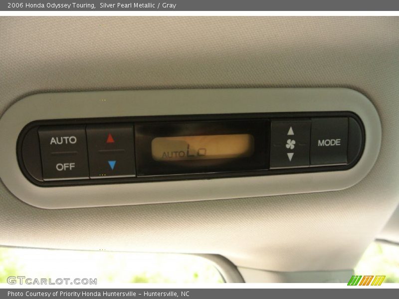 Silver Pearl Metallic / Gray 2006 Honda Odyssey Touring