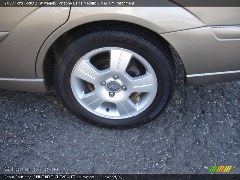 Arizona Beige Metallic / Medium Parchment 2003 Ford Focus ZTW Wagon