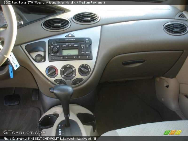 Arizona Beige Metallic / Medium Parchment 2003 Ford Focus ZTW Wagon