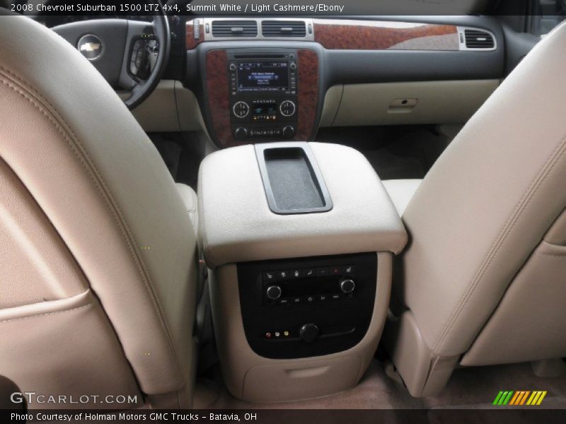Controls of 2008 Suburban 1500 LTZ 4x4