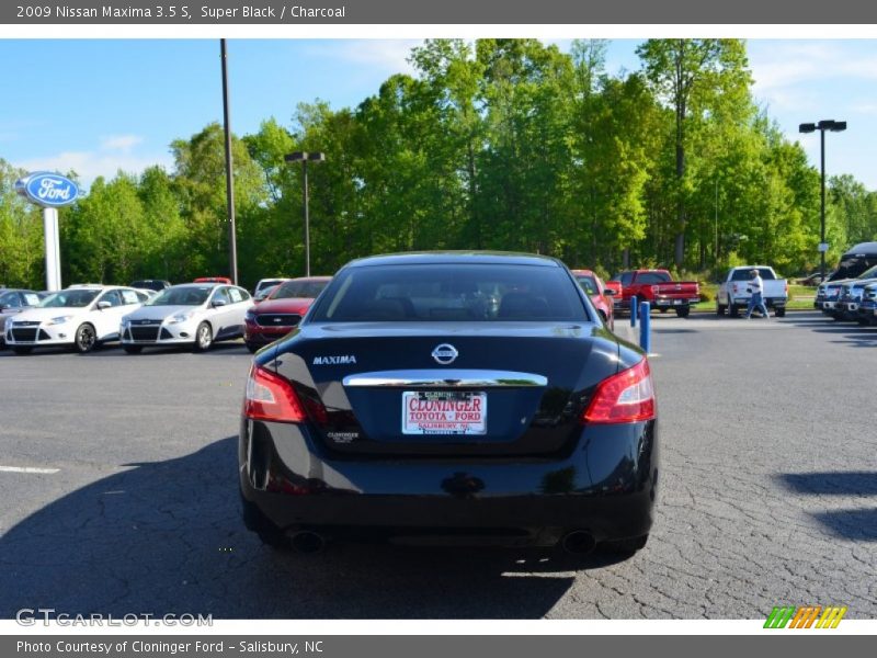 Super Black / Charcoal 2009 Nissan Maxima 3.5 S