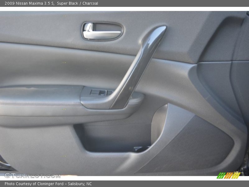 Super Black / Charcoal 2009 Nissan Maxima 3.5 S