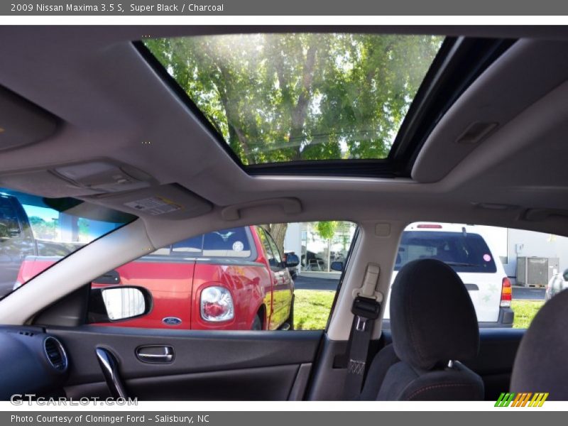 Super Black / Charcoal 2009 Nissan Maxima 3.5 S