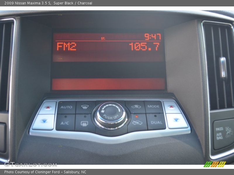 Super Black / Charcoal 2009 Nissan Maxima 3.5 S