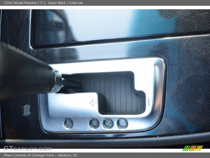 Super Black / Charcoal 2009 Nissan Maxima 3.5 S