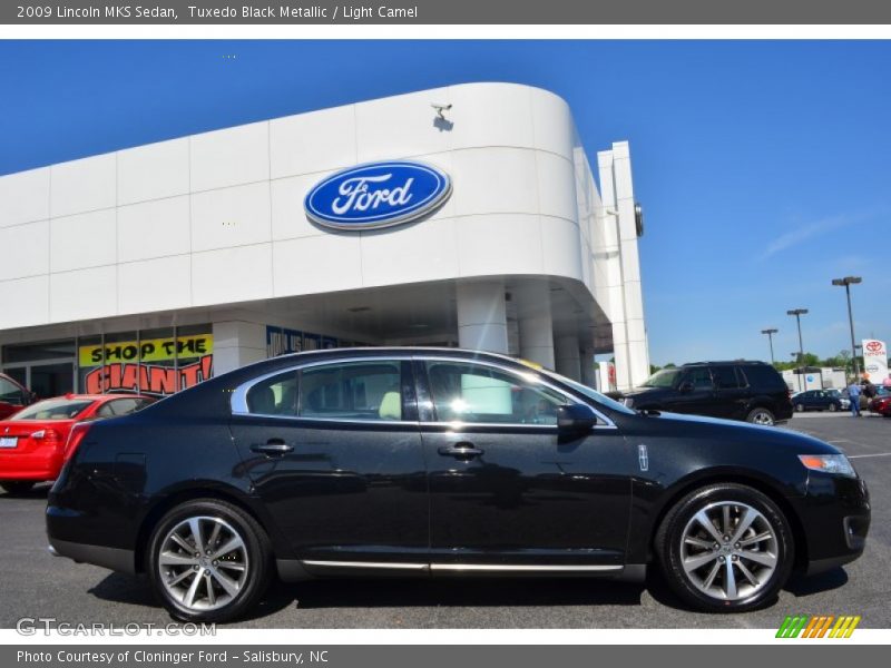Tuxedo Black Metallic / Light Camel 2009 Lincoln MKS Sedan
