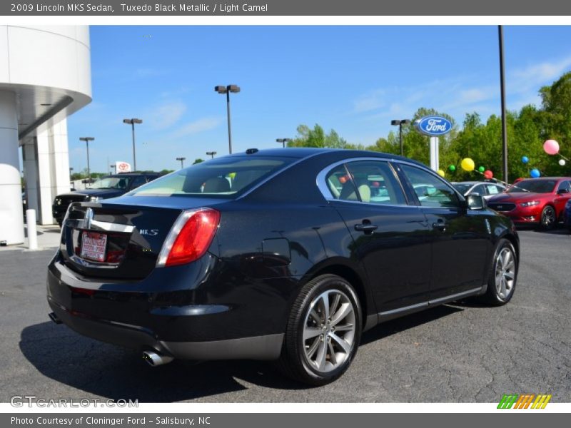 Tuxedo Black Metallic / Light Camel 2009 Lincoln MKS Sedan