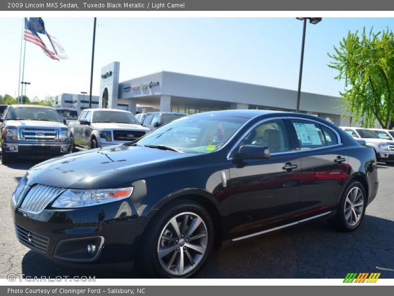 Tuxedo Black Metallic / Light Camel 2009 Lincoln MKS Sedan