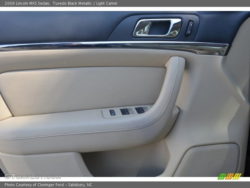 Tuxedo Black Metallic / Light Camel 2009 Lincoln MKS Sedan