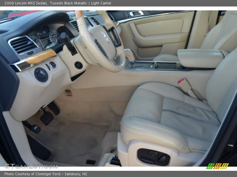 Tuxedo Black Metallic / Light Camel 2009 Lincoln MKS Sedan