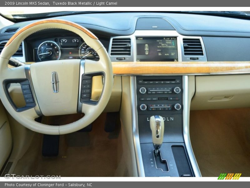 Tuxedo Black Metallic / Light Camel 2009 Lincoln MKS Sedan