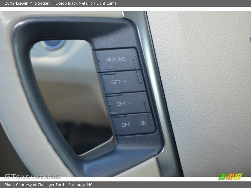 Tuxedo Black Metallic / Light Camel 2009 Lincoln MKS Sedan
