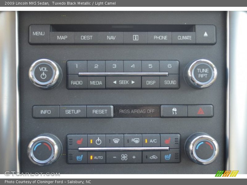 Tuxedo Black Metallic / Light Camel 2009 Lincoln MKS Sedan