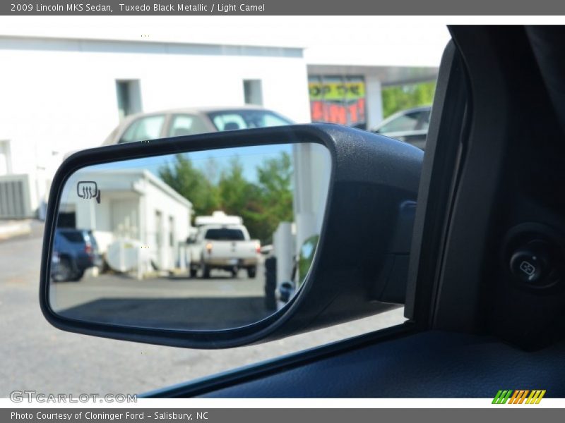 Tuxedo Black Metallic / Light Camel 2009 Lincoln MKS Sedan