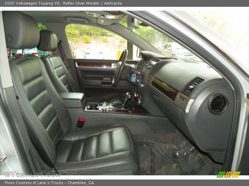 Reflex Silver Metallic / Anthracite 2005 Volkswagen Touareg V8