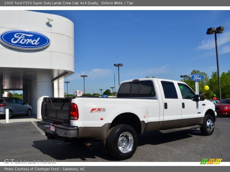 Oxford White / Tan 2005 Ford F350 Super Duty Lariat Crew Cab 4x4 Dually