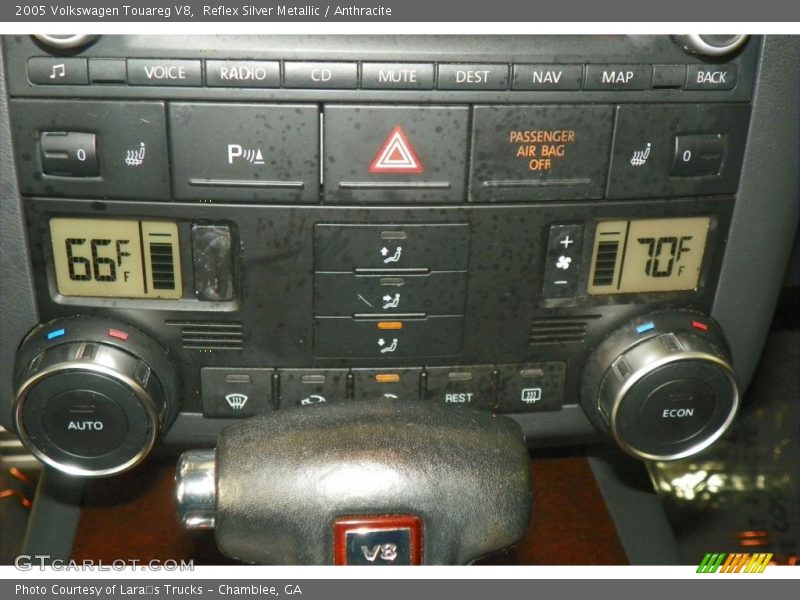 Reflex Silver Metallic / Anthracite 2005 Volkswagen Touareg V8