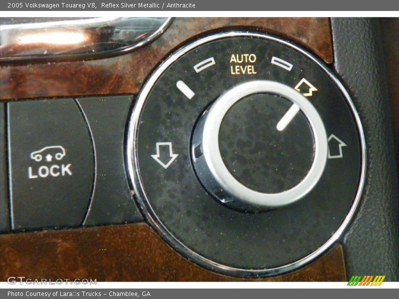 Reflex Silver Metallic / Anthracite 2005 Volkswagen Touareg V8