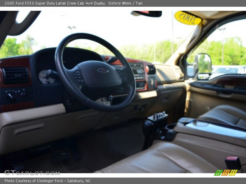 Oxford White / Tan 2005 Ford F350 Super Duty Lariat Crew Cab 4x4 Dually