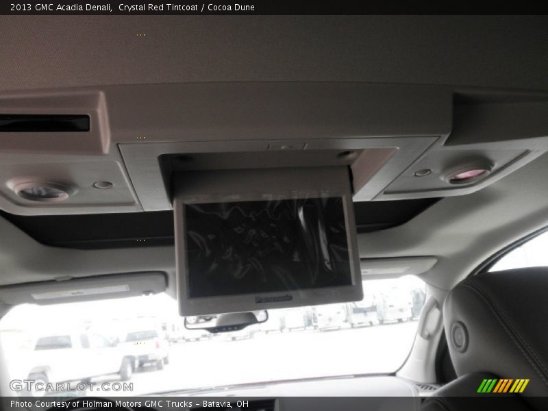 Entertainment System of 2013 Acadia Denali
