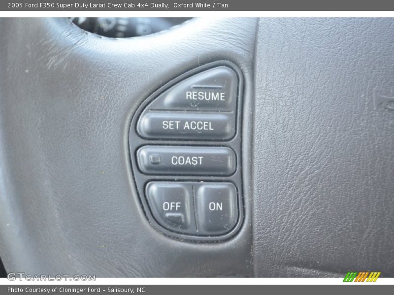 Oxford White / Tan 2005 Ford F350 Super Duty Lariat Crew Cab 4x4 Dually