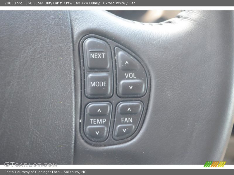 Oxford White / Tan 2005 Ford F350 Super Duty Lariat Crew Cab 4x4 Dually
