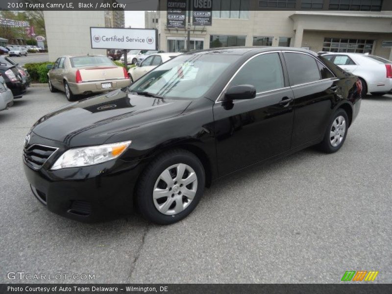 Black / Ash Gray 2010 Toyota Camry LE