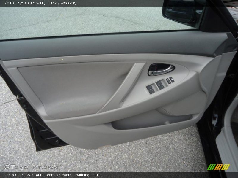 Black / Ash Gray 2010 Toyota Camry LE