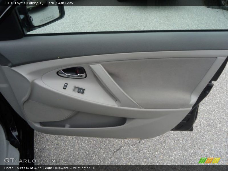 Black / Ash Gray 2010 Toyota Camry LE