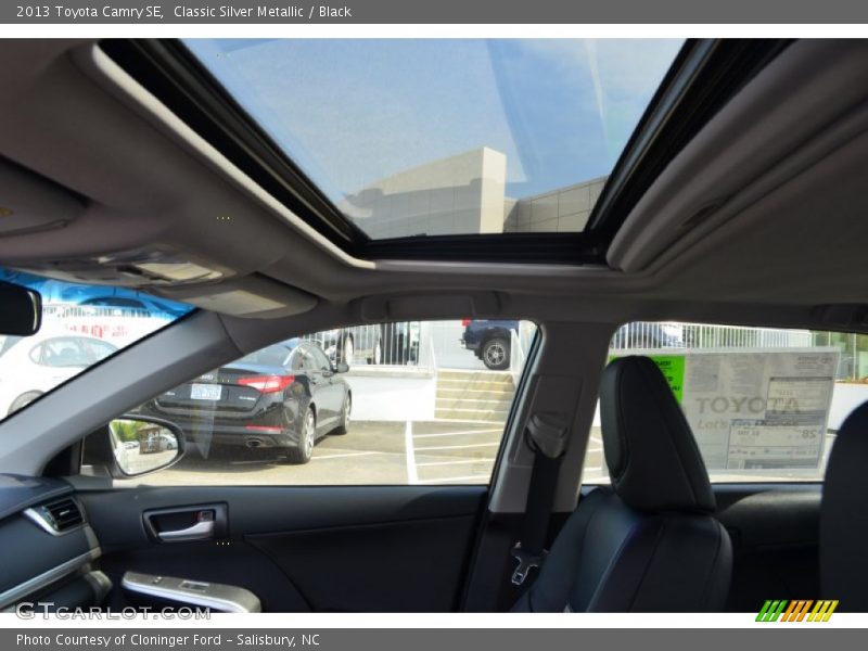 Classic Silver Metallic / Black 2013 Toyota Camry SE