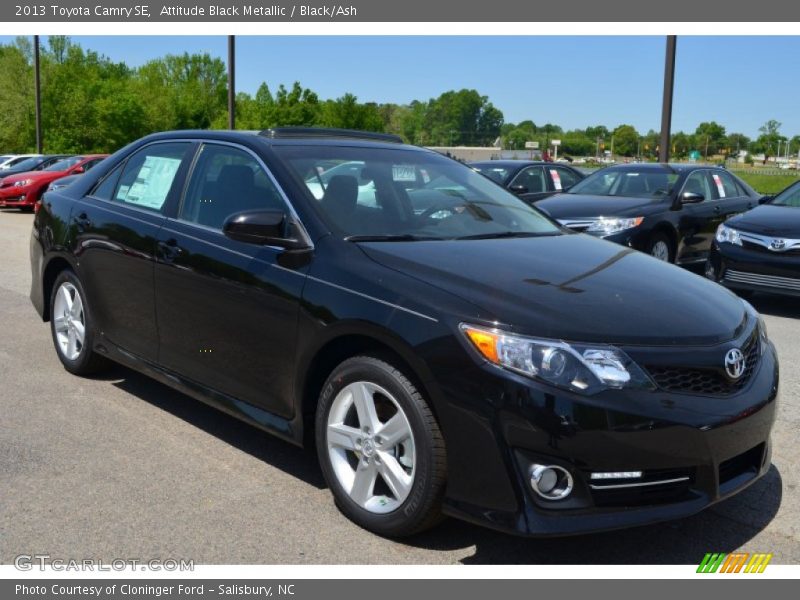Attitude Black Metallic / Black/Ash 2013 Toyota Camry SE