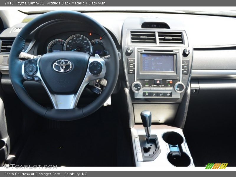 Attitude Black Metallic / Black/Ash 2013 Toyota Camry SE