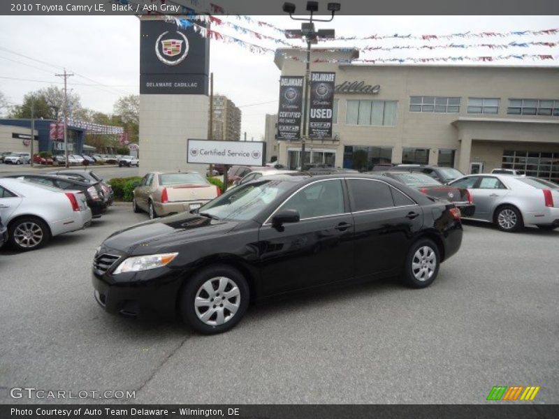 Black / Ash Gray 2010 Toyota Camry LE
