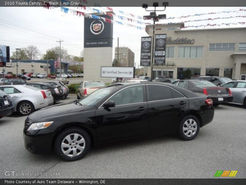Black / Ash Gray 2010 Toyota Camry LE