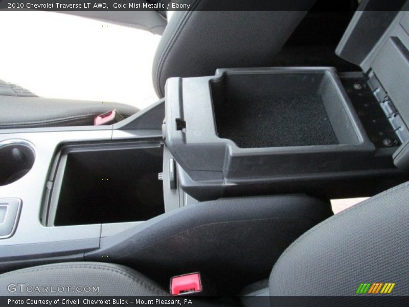Gold Mist Metallic / Ebony 2010 Chevrolet Traverse LT AWD