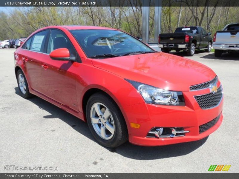 Victory Red / Jet Black 2013 Chevrolet Cruze LT/RS