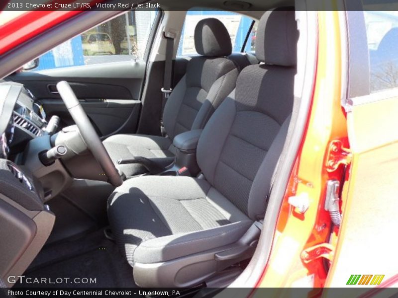 Victory Red / Jet Black 2013 Chevrolet Cruze LT/RS