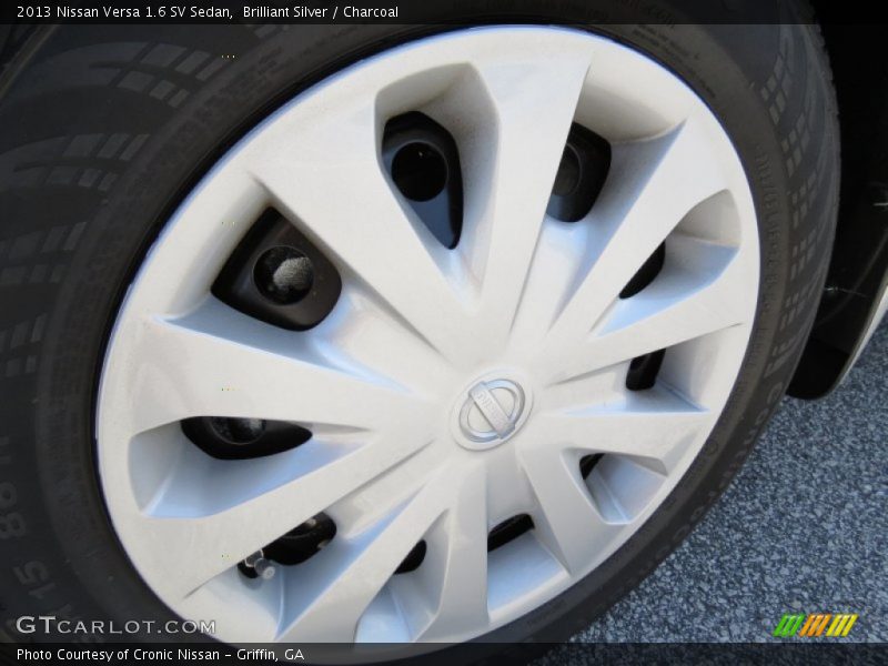  2013 Versa 1.6 SV Sedan Wheel