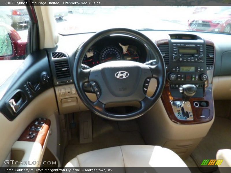 Dashboard of 2007 Entourage Limited