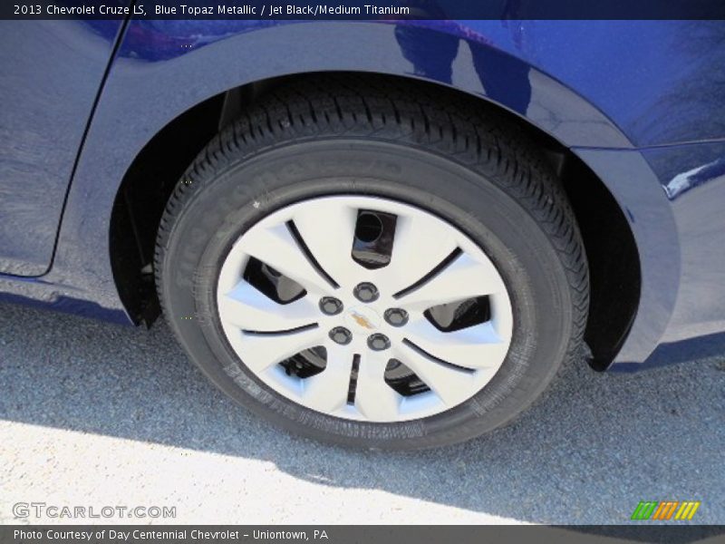 Blue Topaz Metallic / Jet Black/Medium Titanium 2013 Chevrolet Cruze LS